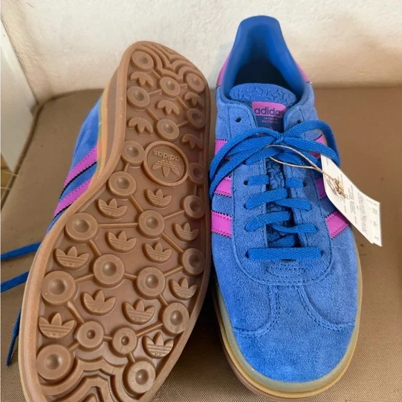 Adidas Women's Blue and Pink Sneakers - Picture 3 of 5